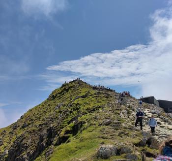 the path up to the summit